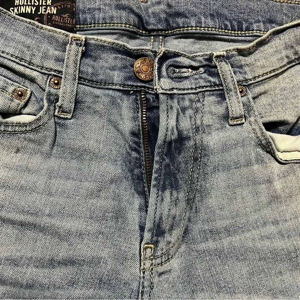 Hollister Light Blue Slim Straight Jeans Size 29x30 Trendy Skater California